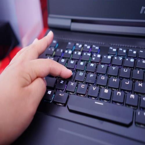 微星又发布了一款配机械键盘的游戏本，发烧友必买！