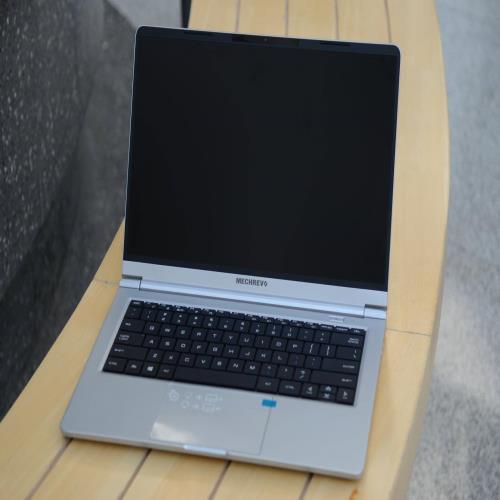 机械革命S1 Air轻薄笔记本电脑：裸机重量1.13公斤，售价还亲民