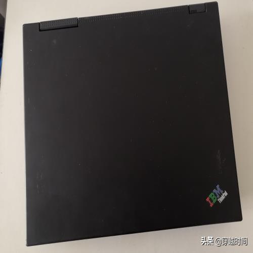 穿越时间·看看20年前IBM钛合金旗舰笔记本ThinkPad A20p谁与争锋