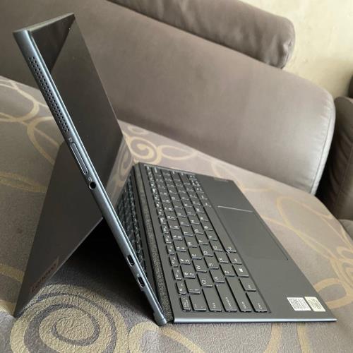 联想YogaDuet 13英寸板笔记本电脑，重量1.45kg便携用