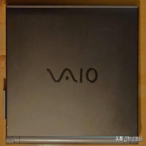 追忆索尼旧时代——VAIO PCG-X505/P 开箱