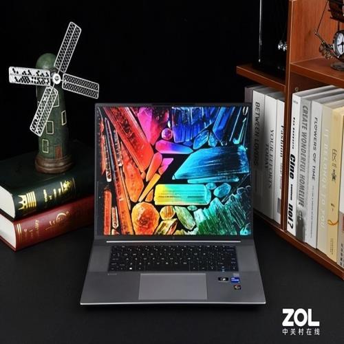惠普 ZBook Studio G9：轻薄又不乏新意的强力工作伙伴