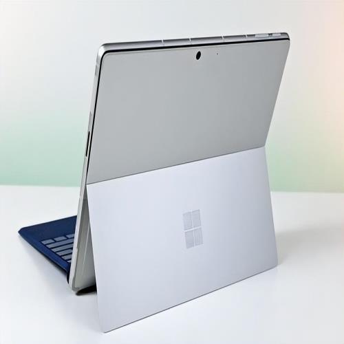 微软 Surface Laptop 6 笔记本曝光