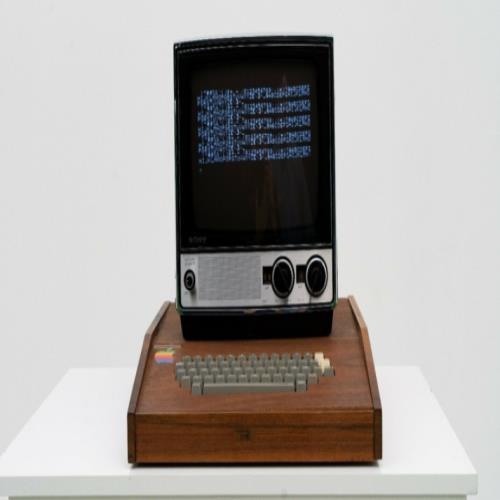 Apple-1电脑卖天价！乔布斯1976 年亲手制作