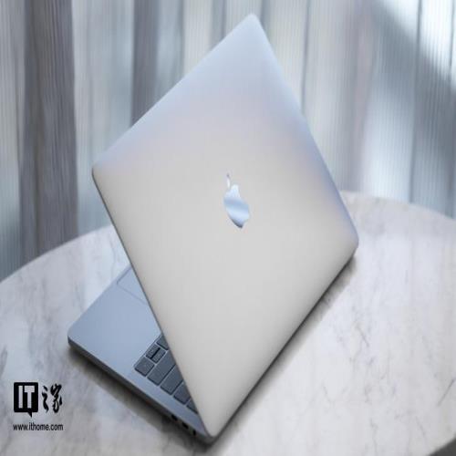 2018款苹果MacBook Pro 13英寸图赏：轻薄