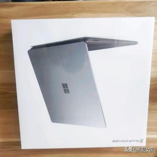 开箱售价上万元的田牌笔记本，Surface Laptop3究竟值不值得买